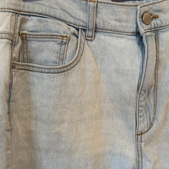 DL1961 Wide Leg High Waisted Denim - Picture 10 of 13